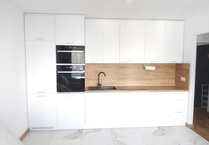 Odległa, 4-pokojowe, 60m2, II piętro, Loggia, Klimatyzacja